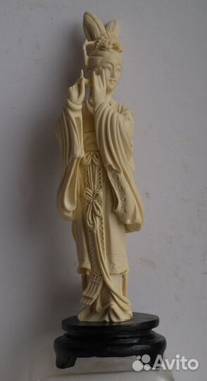 Фигурка Гейша