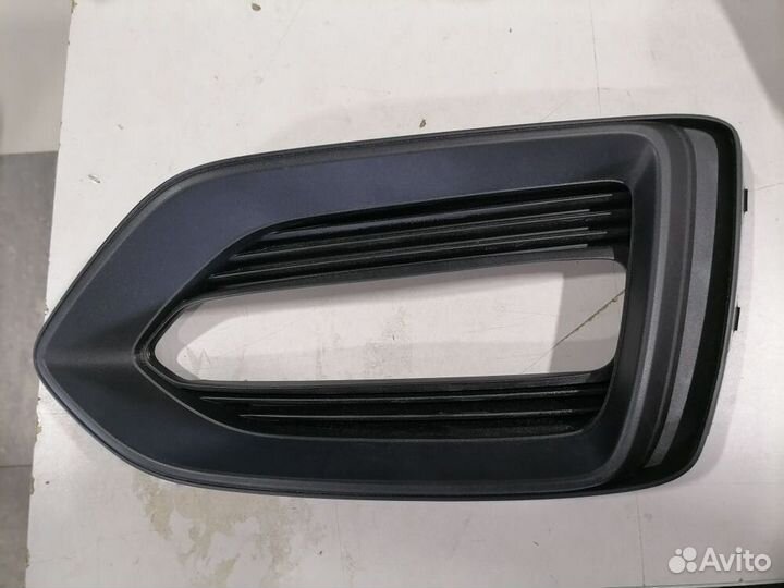 Облицовка фары противотуманной RH Solaris 17