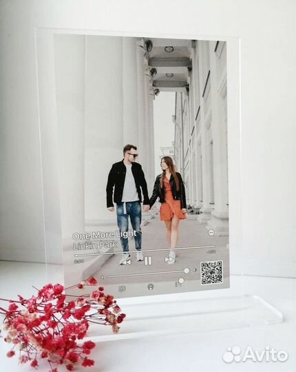 Красивый подарок на годовщину. Песня на стекле