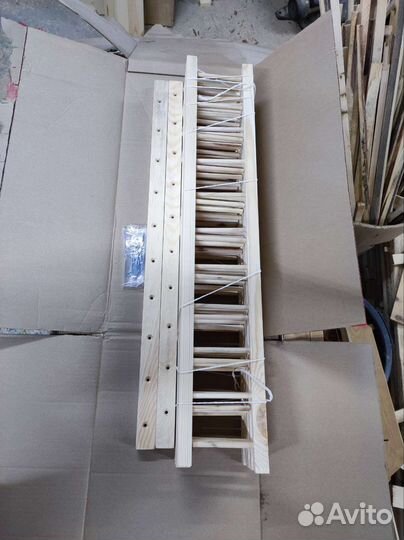 Стенд-стойка для ниток