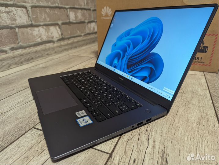 Современный Huawei Matebook в идеале i3-10th/256/8