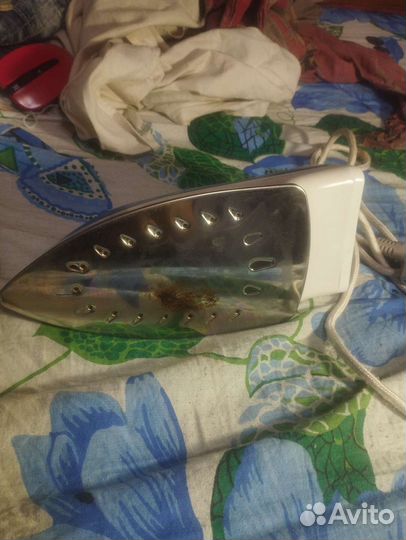 Утюг Polaris PIR 2042 / sterlingg ST-6648