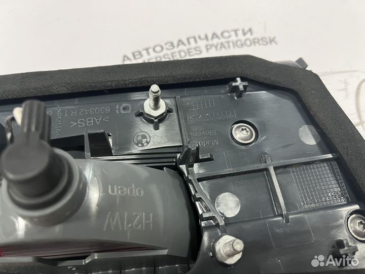 Правый фонарь в крышку багажника BMW G30 дорестайл