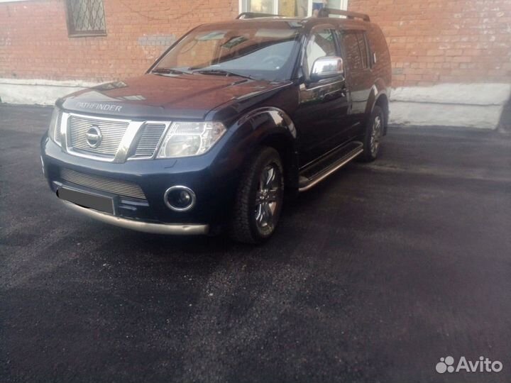 Nissan Pathfinder 2.5 AT, 2011, 300 000 км