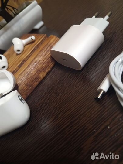 Беспроводные наушники airpods pro