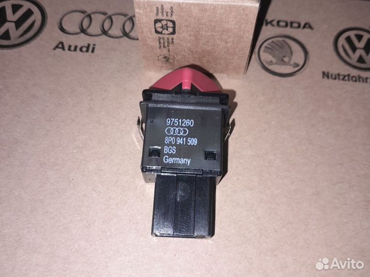 Кнопка аварийной сигнализации Audi A38P0941509