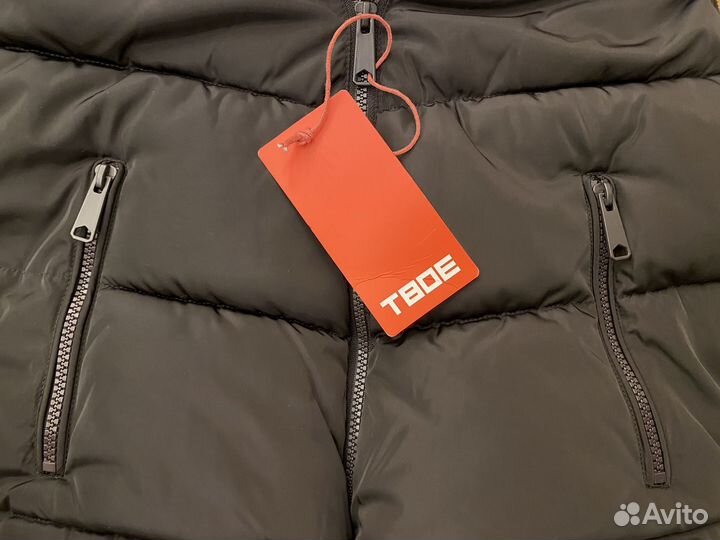 Жилетка женская с капюшоном