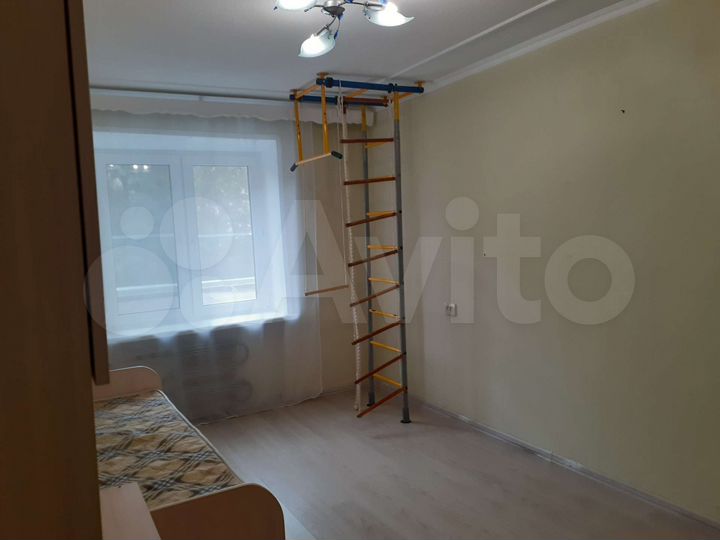 2-к. квартира, 49 м², 2/5 эт.