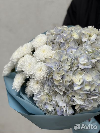 Букет из роз. Гортензий