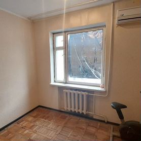 3-к. квартира, 60 м², 2/5 эт.