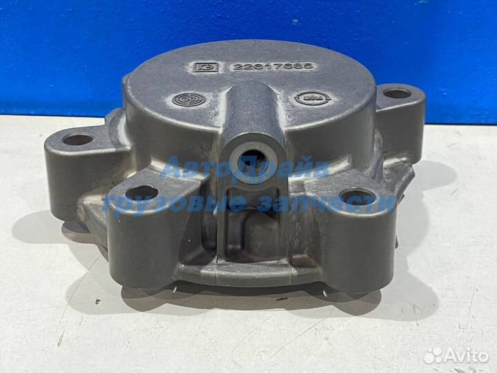 Крышка цилиндра кпп грузовиков Вольво и Рено