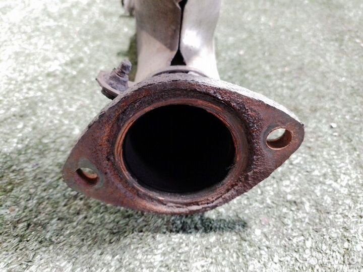 Приемная труба глушителя Toyota Harrier MCU35 1