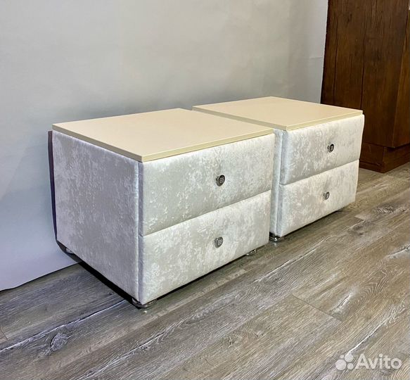 Тумба прикроватная