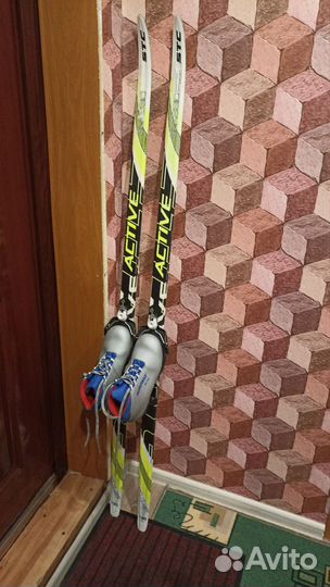 Беговые лыжи