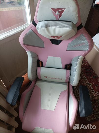Игровое кресло thunderx3