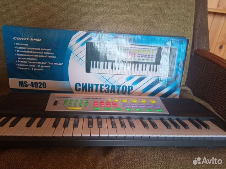 Синтезатор мs-4920