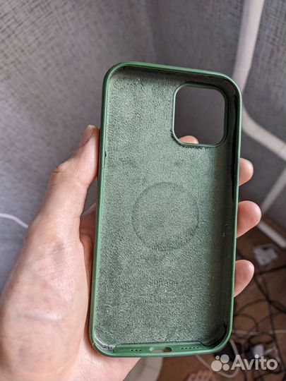 Чехол на iPhone 11