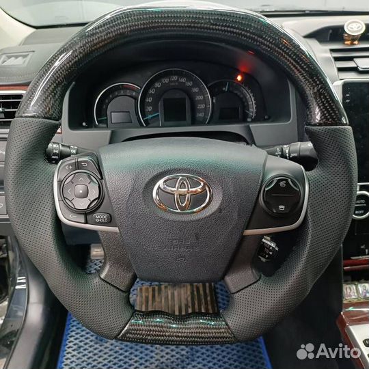 Спортивный руль Toyota