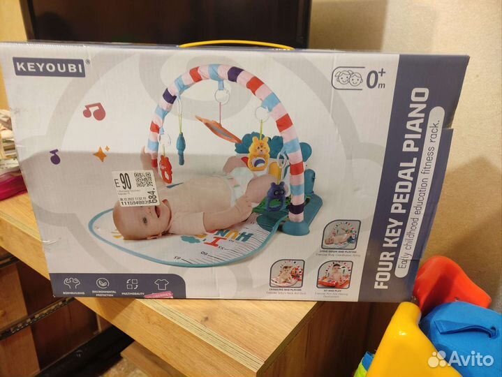 Развивающий коврик с пианино