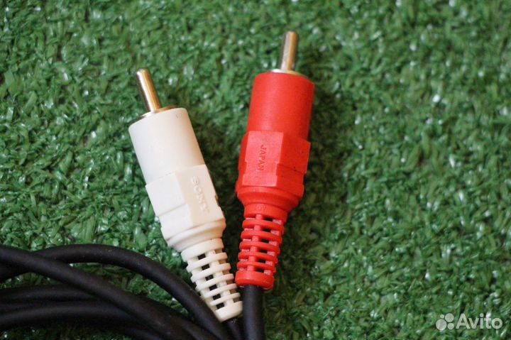 Sony MiniJack-2RCA Mono, Japan