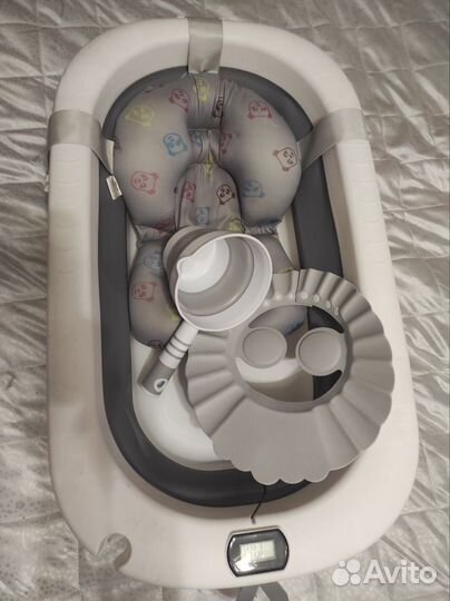 Ванночка для купания новорожденного