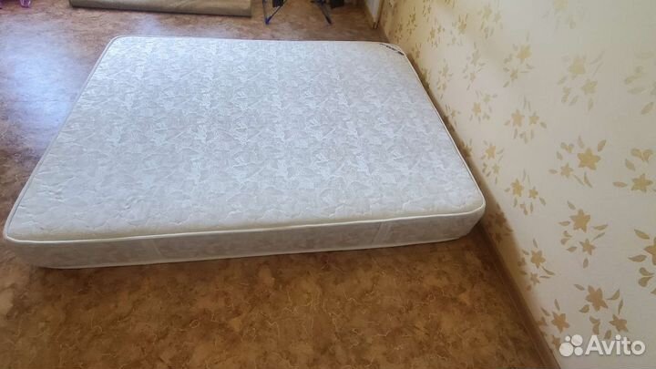 Матрас 160х200 бу