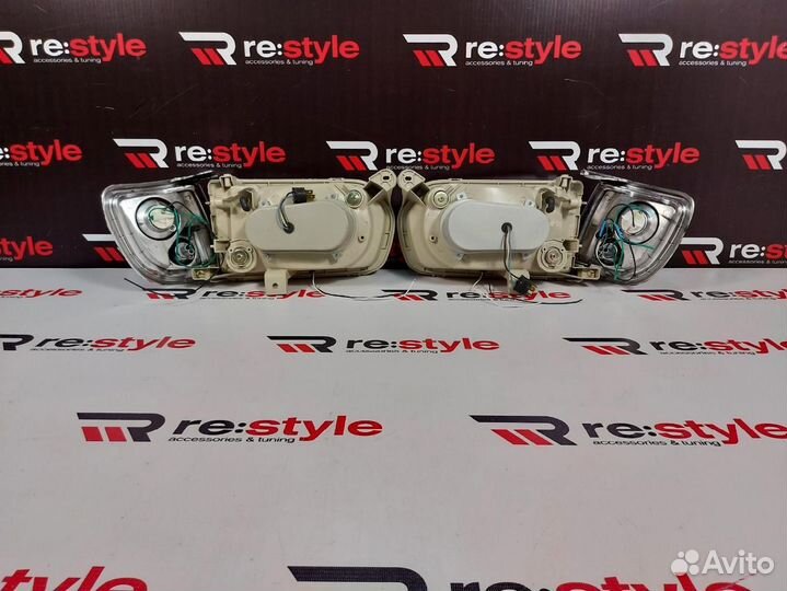 Фары Nissan Terrano R50 LED Темные U1905