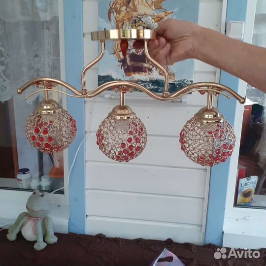 Люстра и два бра