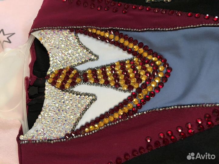 Платье для выступления по фигурному катанию