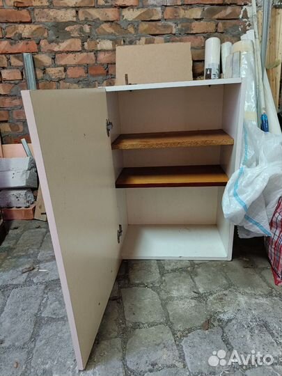 Шкаф подвесной