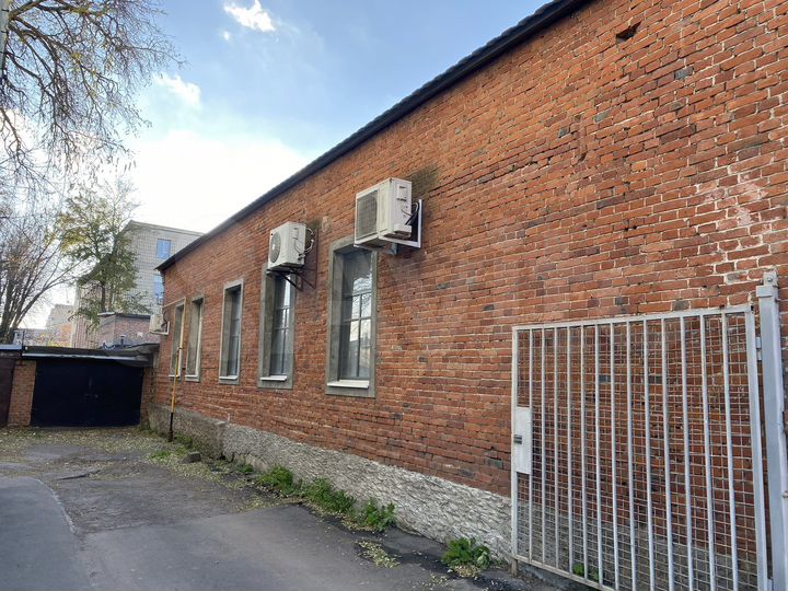 Здание, 245 м²