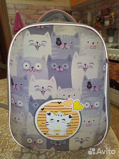 Портфель школьный для девочки 1-4 класс