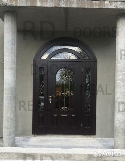 Арочная входная дверь с терморазрывом для дома
