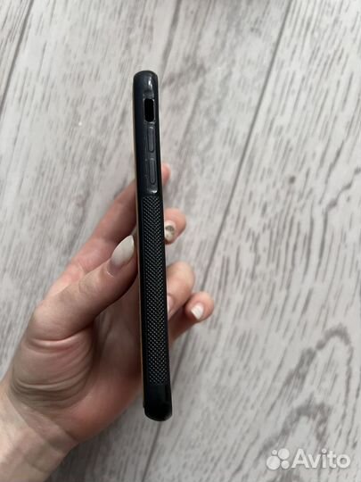 Чехол на iPhone X