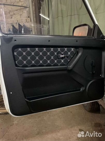 Обивка салона niva дверная обшивка