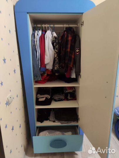 Кровать детская, шкаф, тумбочка mammut