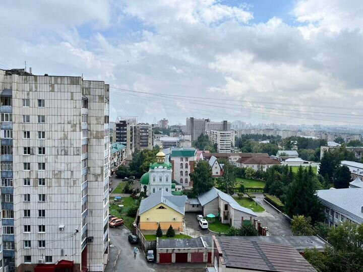 2-к. квартира, 45 м², 10/12 эт.