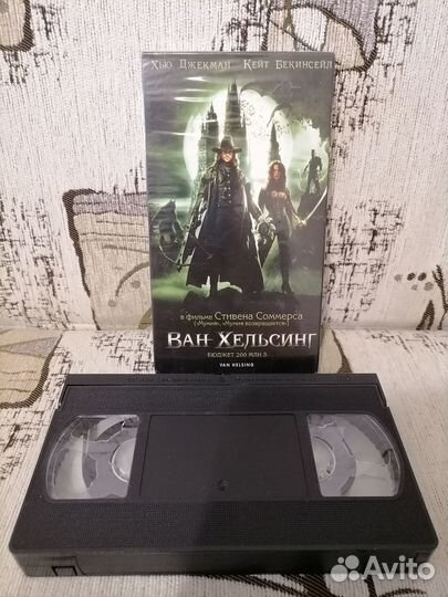 Видеокассеты с зарубежными фильмами (лицензия)