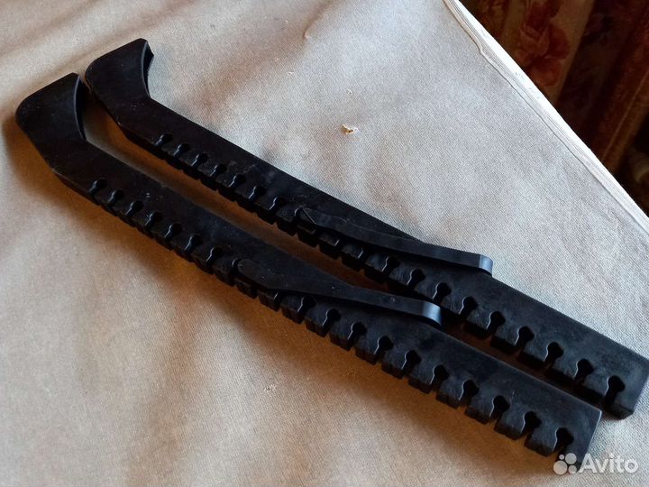 Чехлы для коньков новые