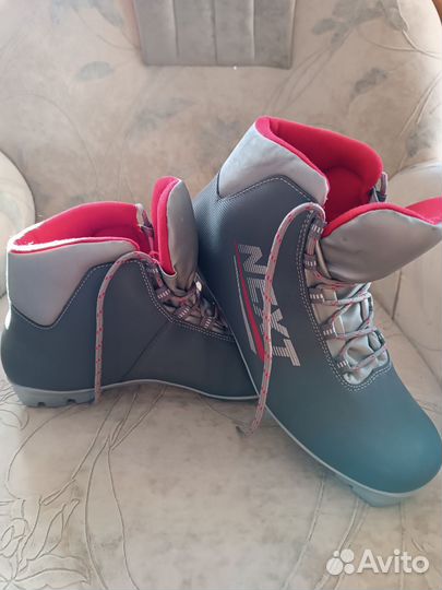 Лыжные ботинки