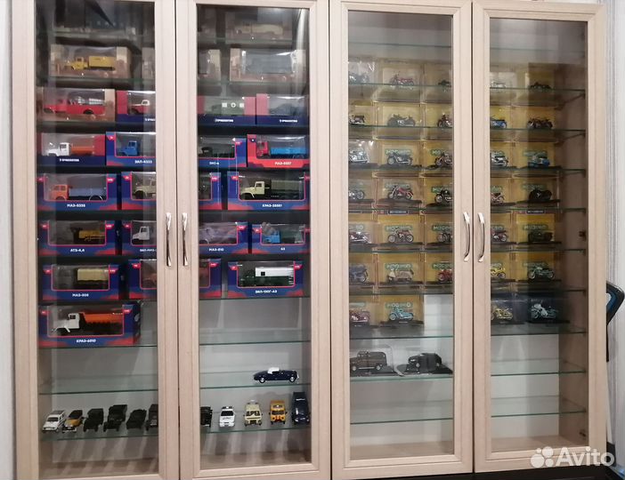 Шкафы для хранения моделей