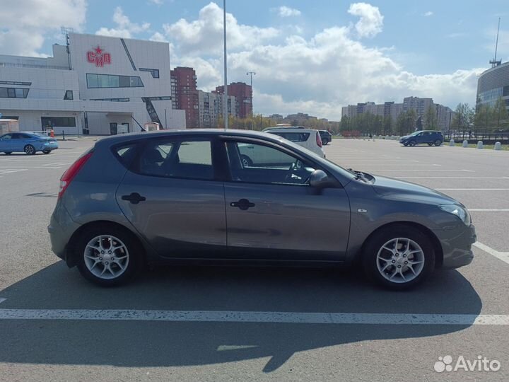 Hyundai i30 1.4 МТ, 2010, 90 700 км