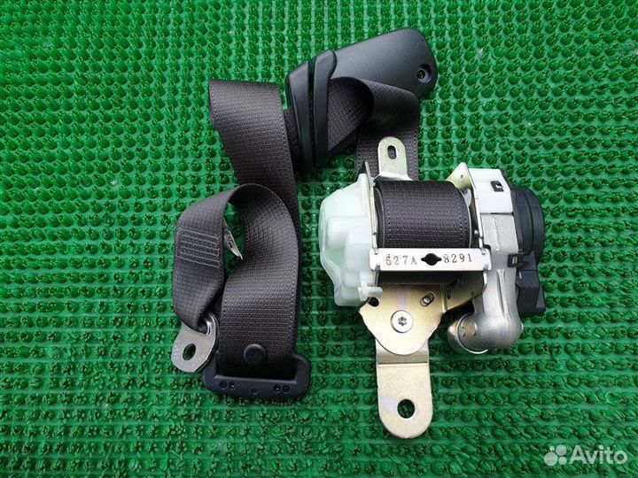 Ремень безопасности лев. зад. Lexus GS, Is, Gs350
