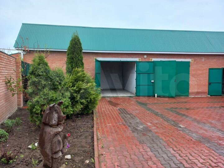 Коттедж 450 м² на участке 20 сот.