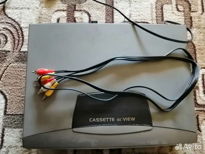 Видеомагнитофон LG BC290W