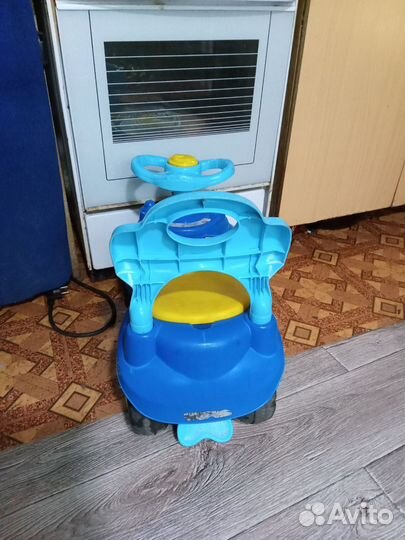 Машинка толокар