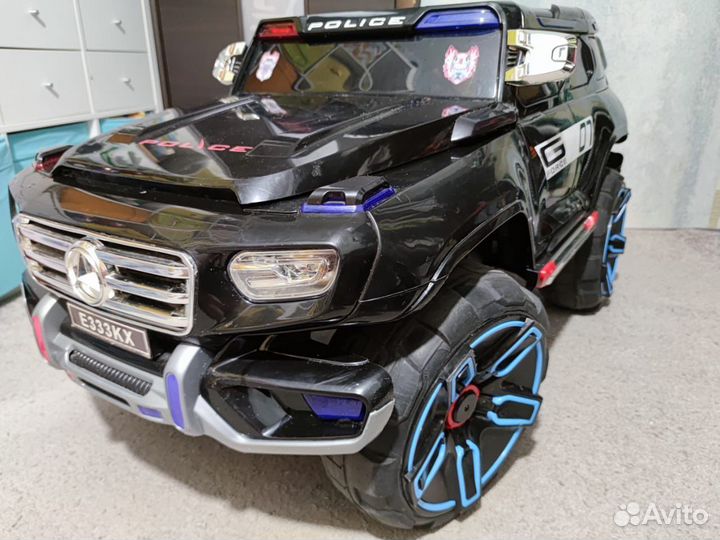 Детский электромобиль (mercedes е333кх)