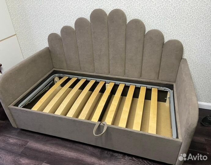 Детская кровать диван