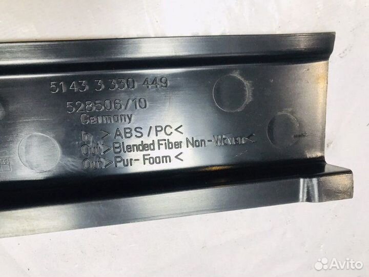 Обшивка стойки задняя левая Bmw X3 E83