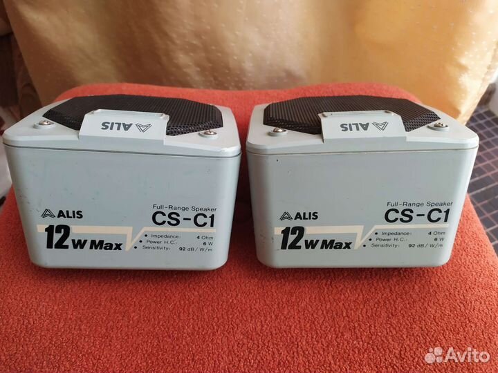 Автомобильные колонки на заднюю полку 12 Ватт